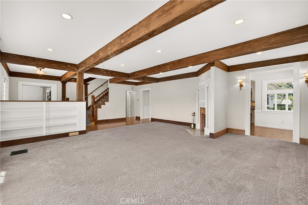 1056 San Jacinto Property Photo 12