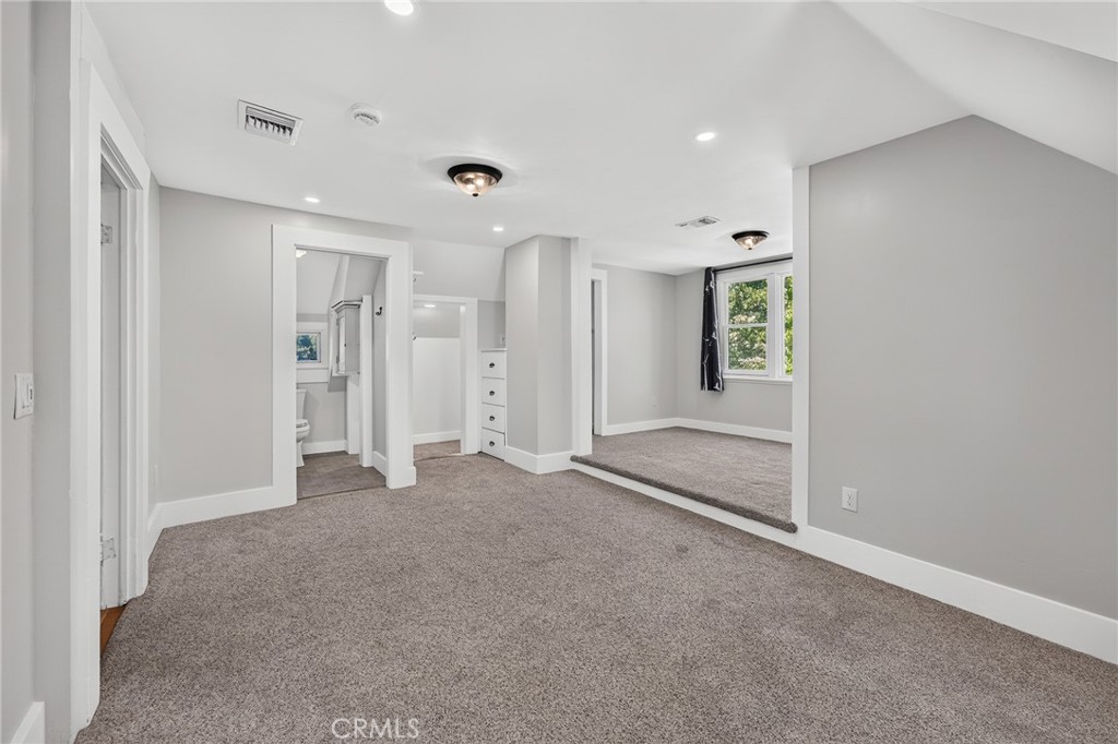 1056 San Jacinto Property Photo 37