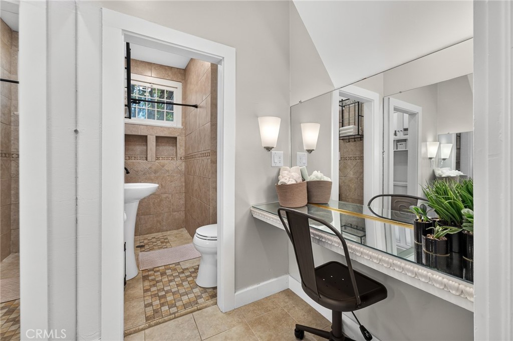 1056 San Jacinto Property Photo 42
