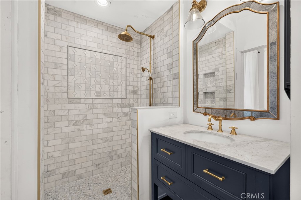1056 San Jacinto Property Photo 48
