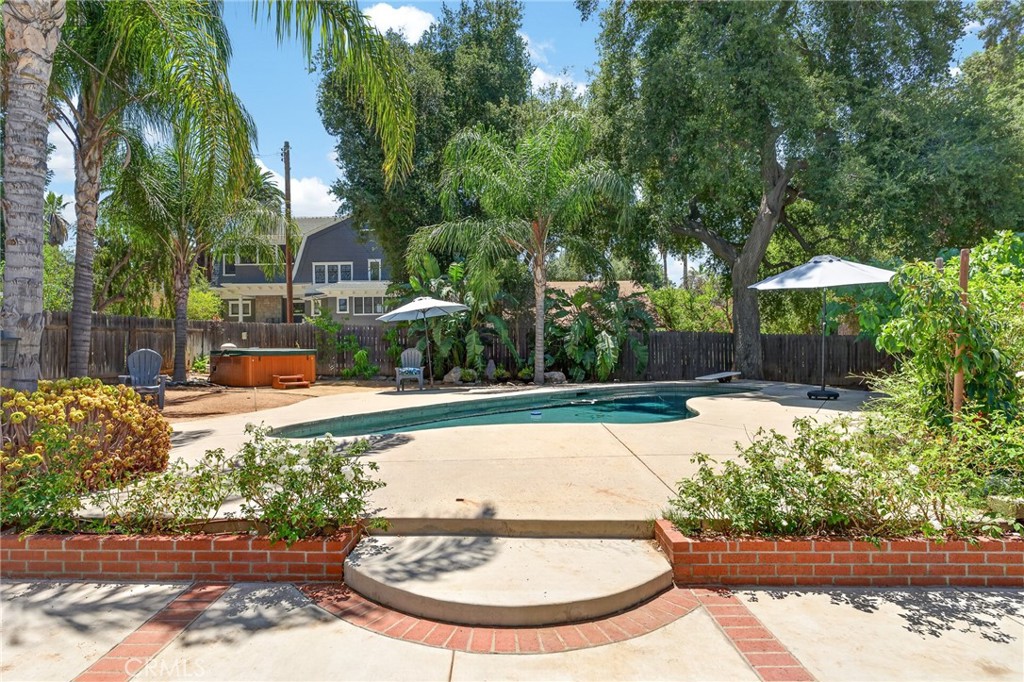 1056 San Jacinto Property Photo 53