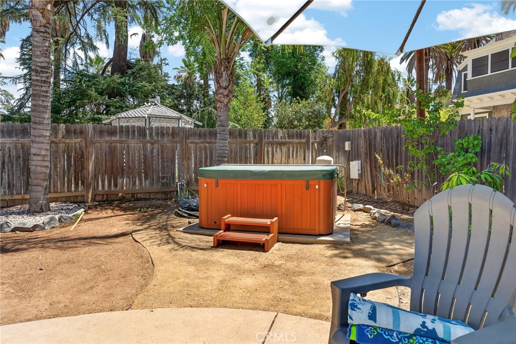 1056 San Jacinto Property Photo 58