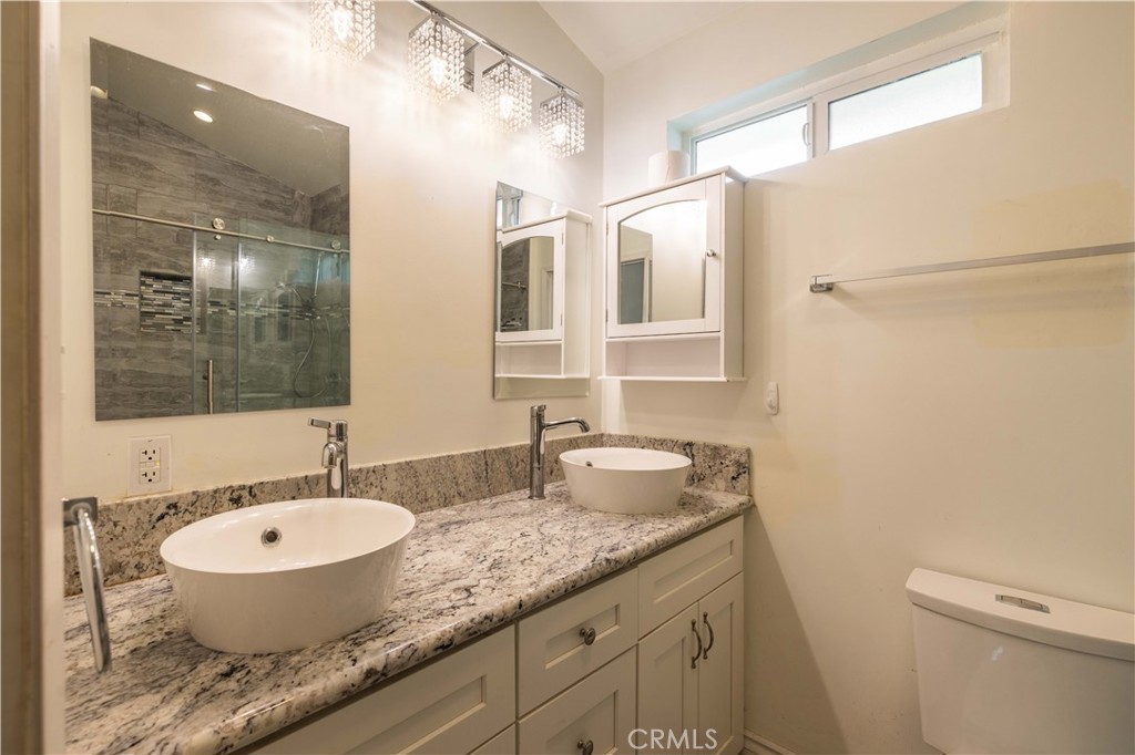 137 E Barker Property Photo 12