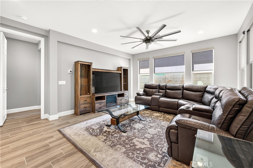 51770 Golden Eagle Property Photo 8