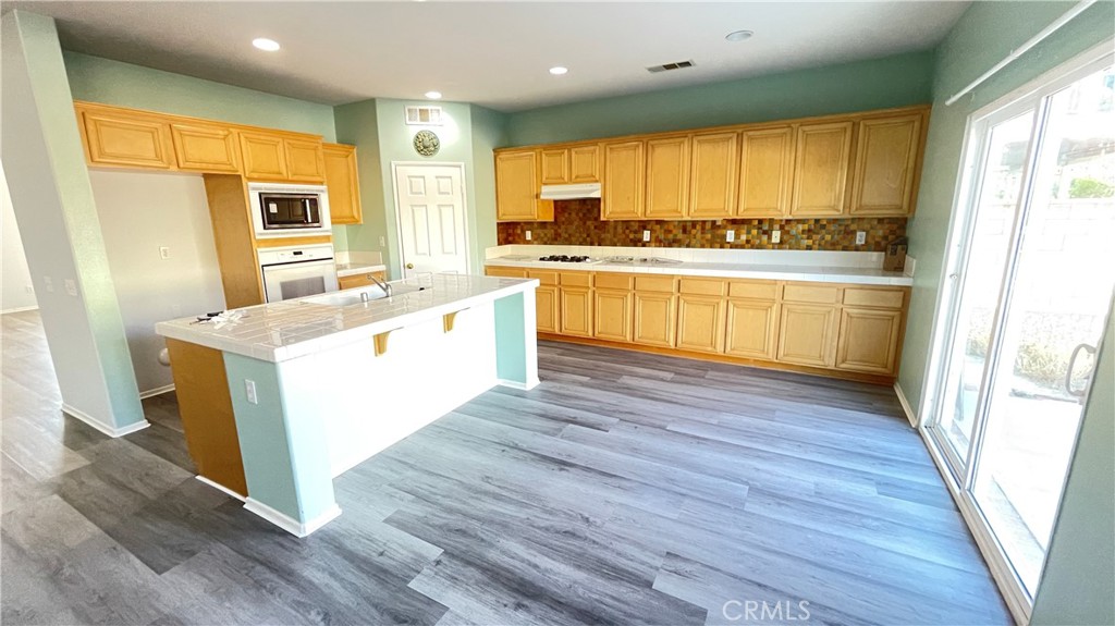 6521 Thistledown Street Property Photo 11
