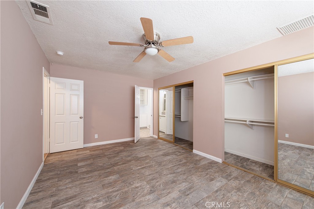 26158 Hemet St Property Photo 13