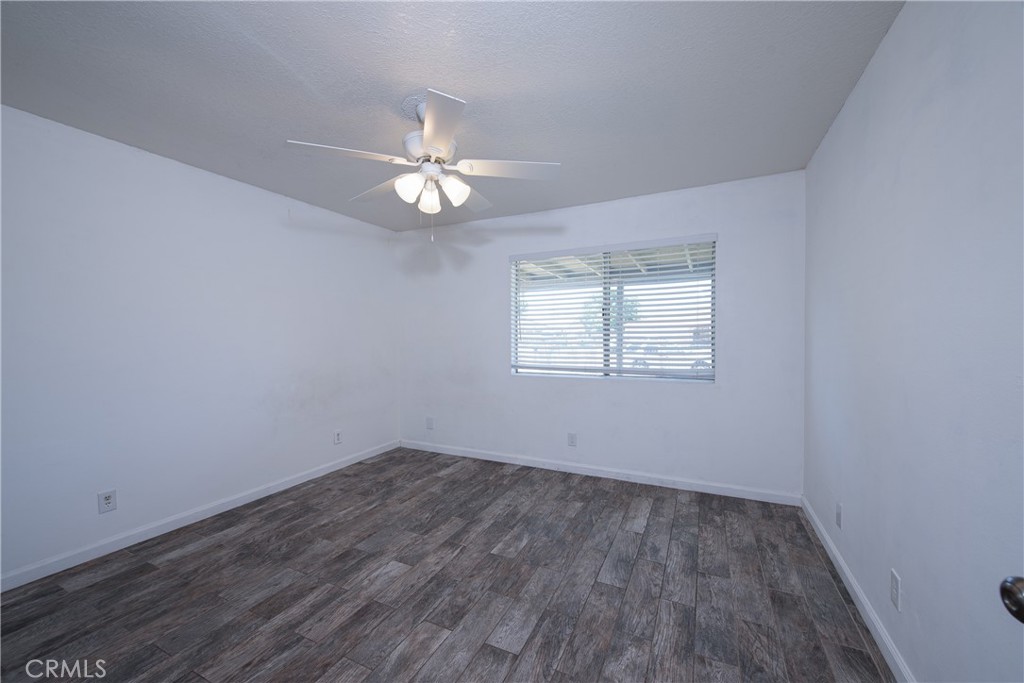 26158 Hemet St Property Photo 15