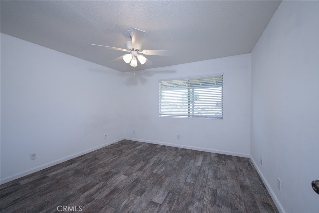 26158 Hemet St Property Photo 15