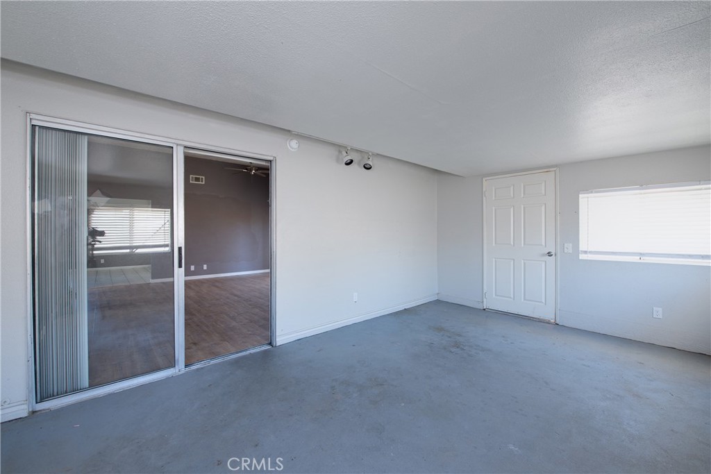 26158 Hemet St Property Photo 21