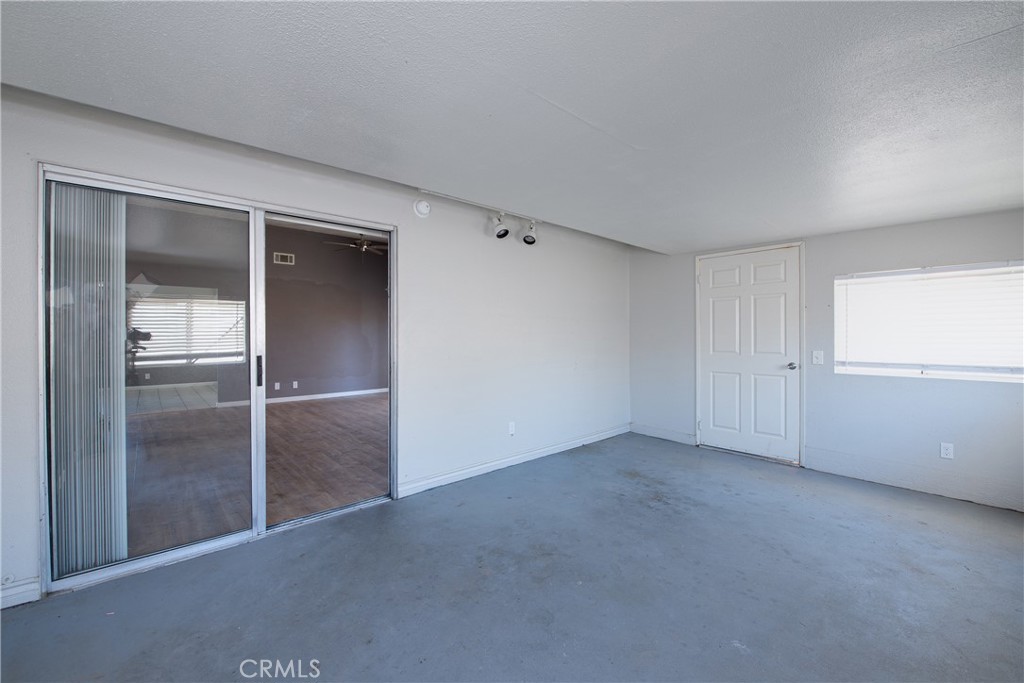 26158 Hemet St Property Photo 21