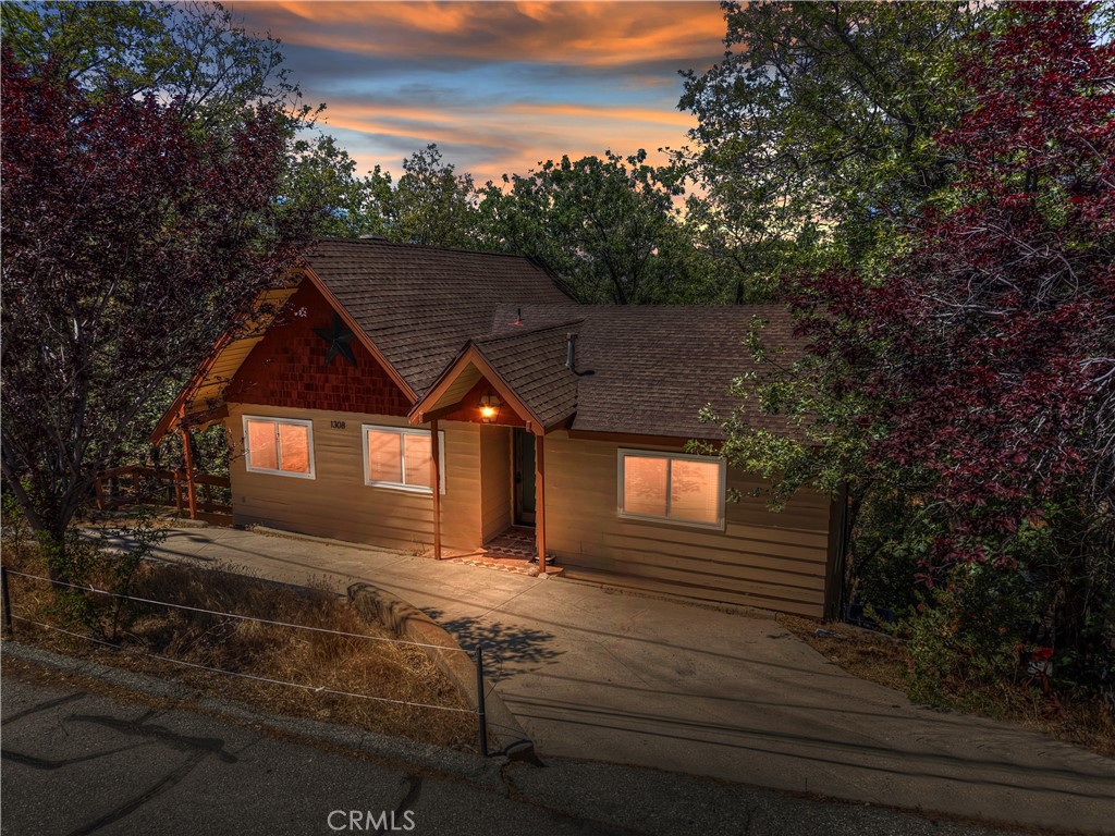 1308 Sequoia Property Photo 3