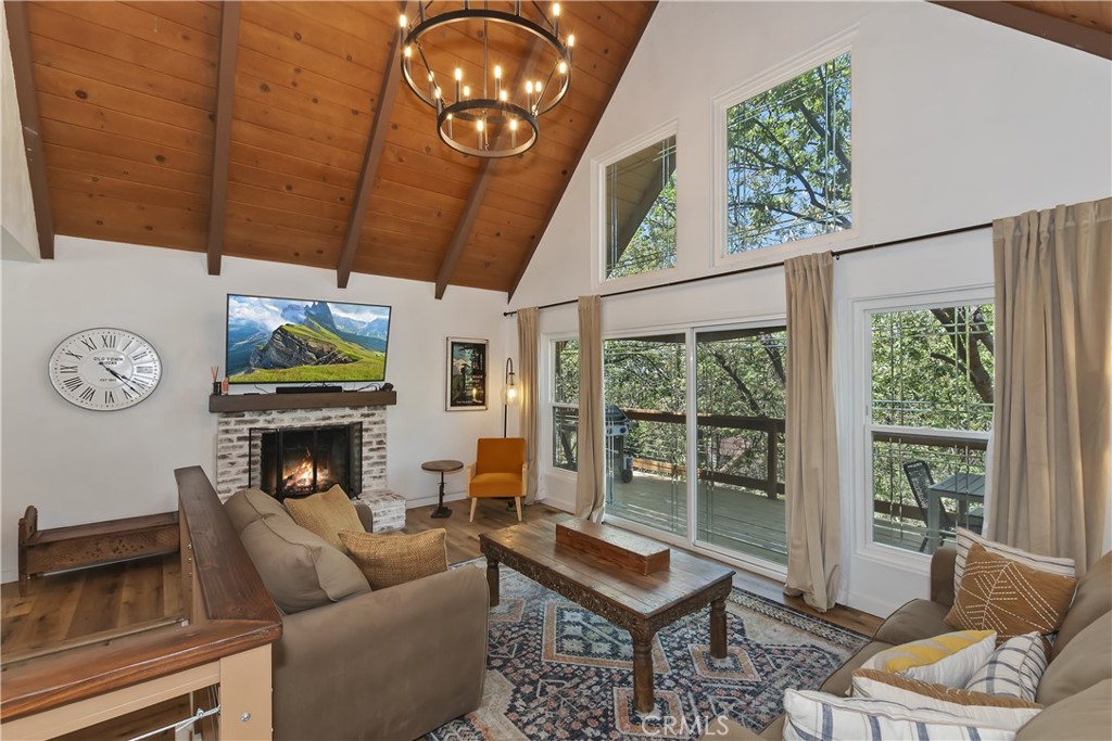 1308 Sequoia Property Photo 6