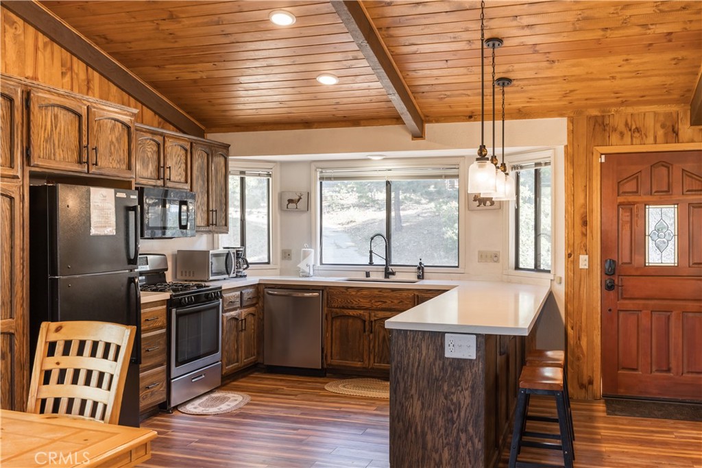 1414 Klamath Property Photo 12