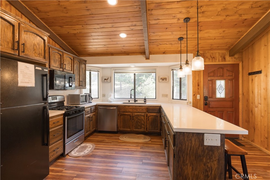 1414 Klamath Property Photo 13
