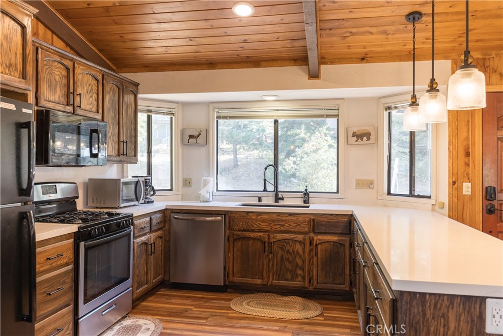 1414 Klamath Property Photo 14
