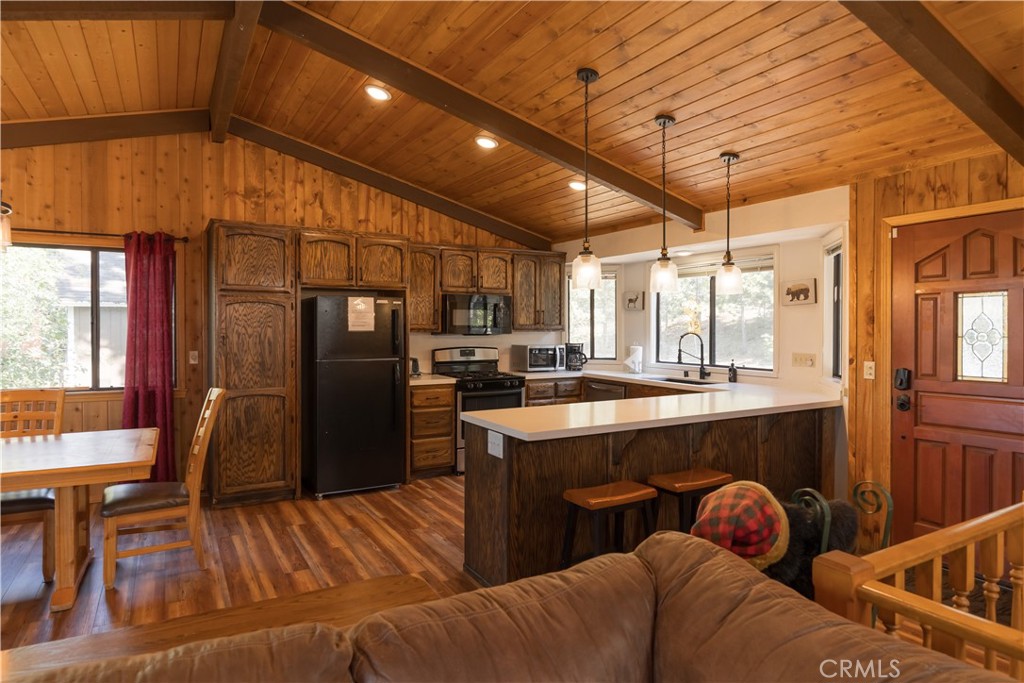 1414 Klamath Property Photo 16