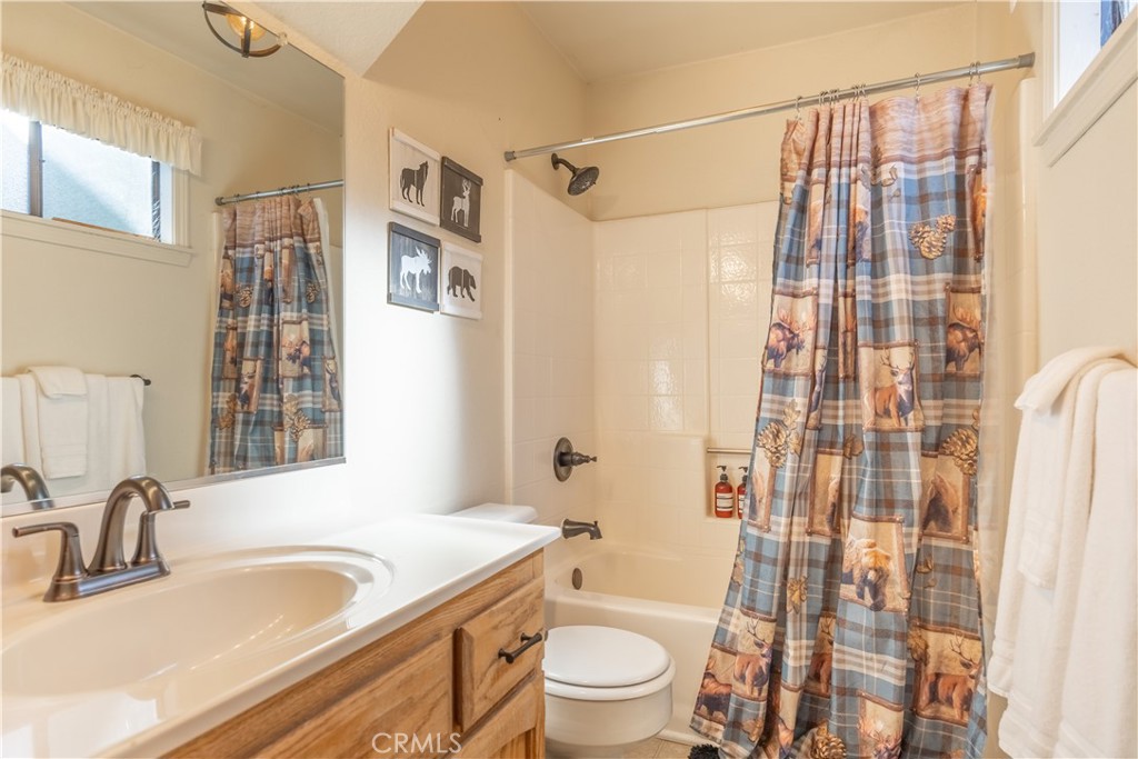 1414 Klamath Property Photo 27
