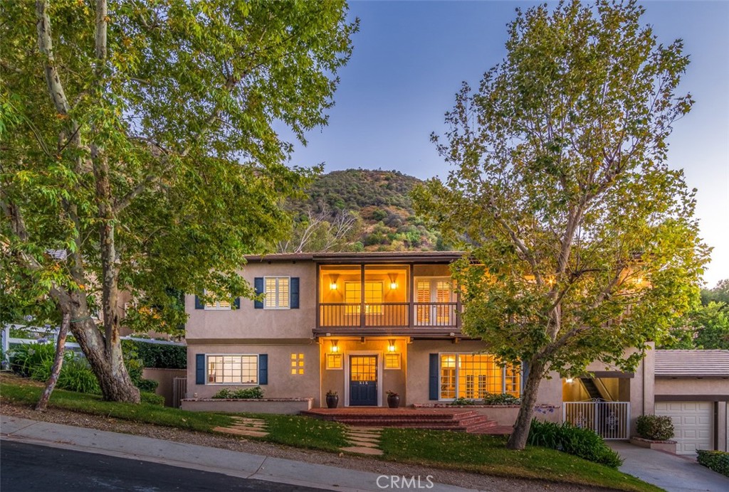 19 Round Up Road Property Photo 3