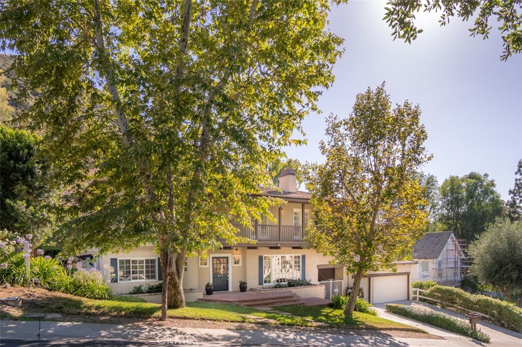 19 Round Up Road Property Photo 4