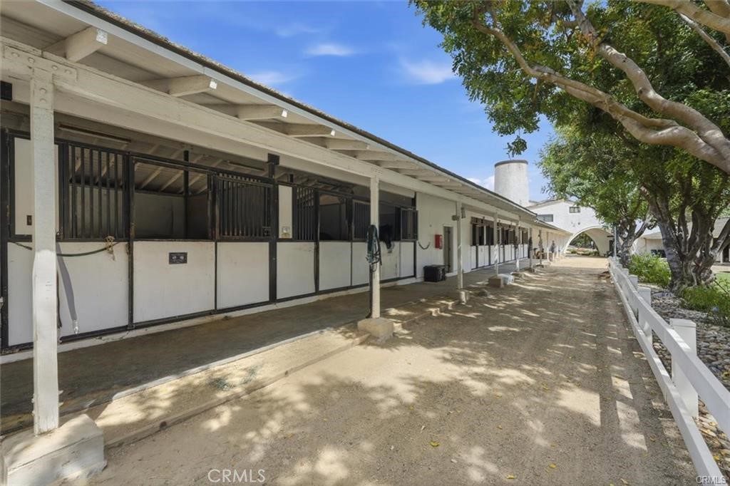 19 Round Up Road Property Photo 61