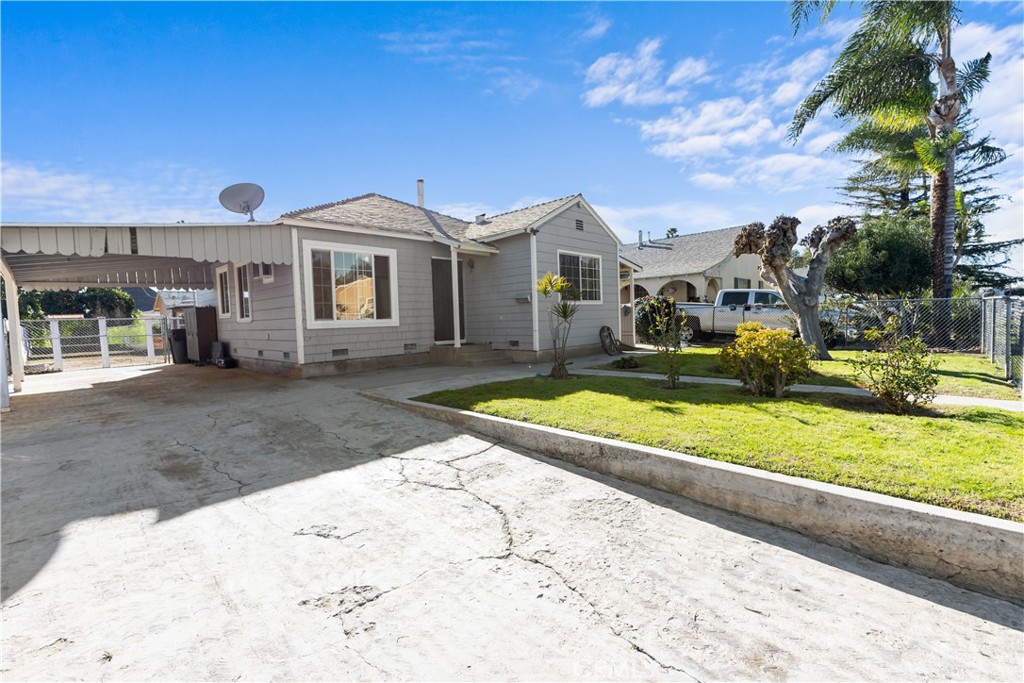 243 E Olive Property Photo 3