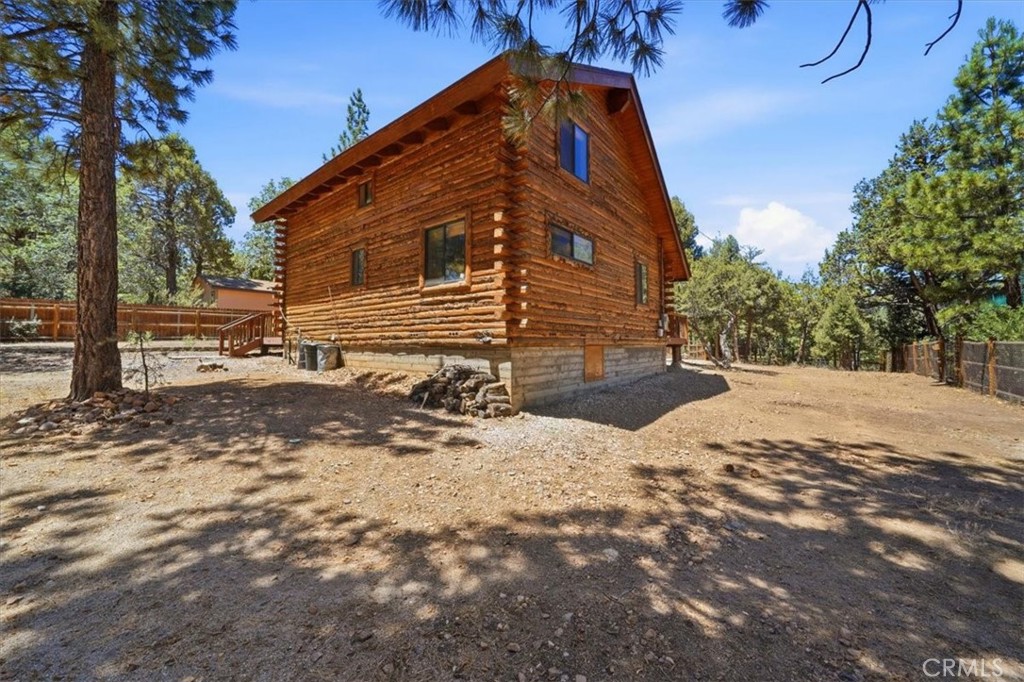 355 Dixie Lee Property Photo 9