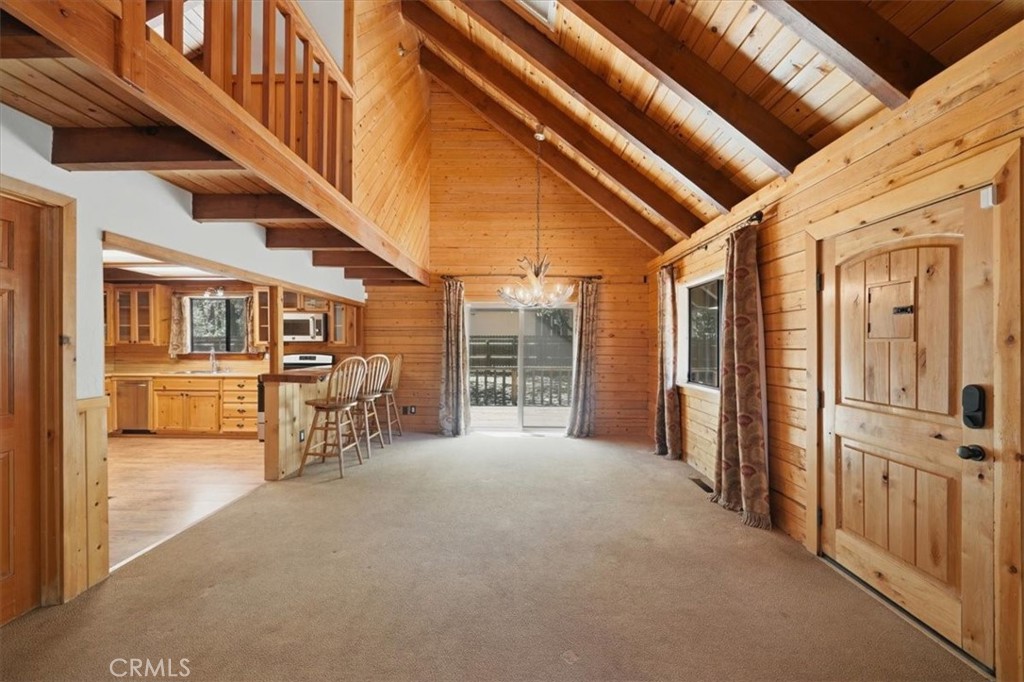 355 Dixie Lee Property Photo 14
