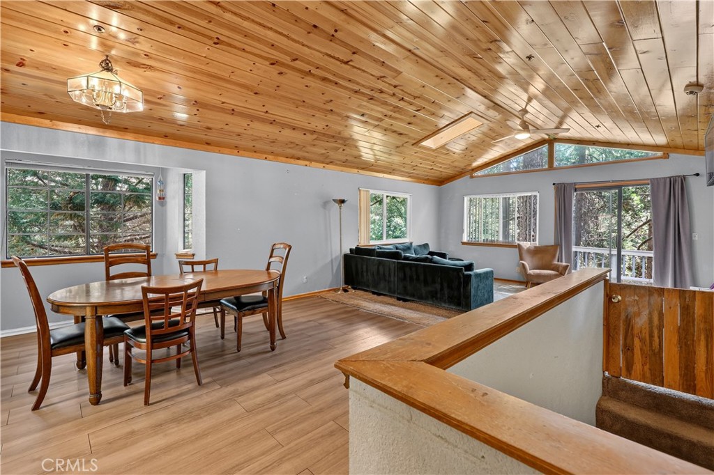 1039 Lausanne Property Photo 3