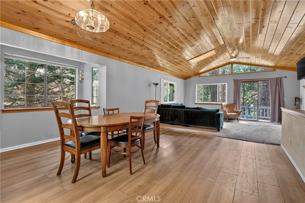 1039 Lausanne Property Photo 11