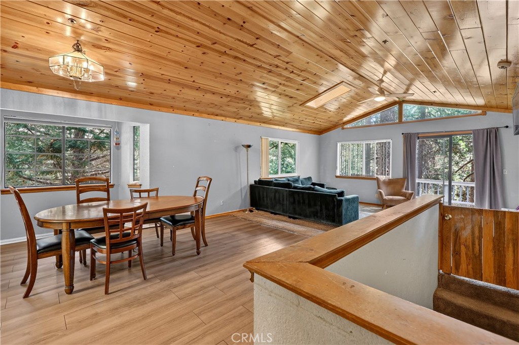 1039 Lausanne Property Photo 12