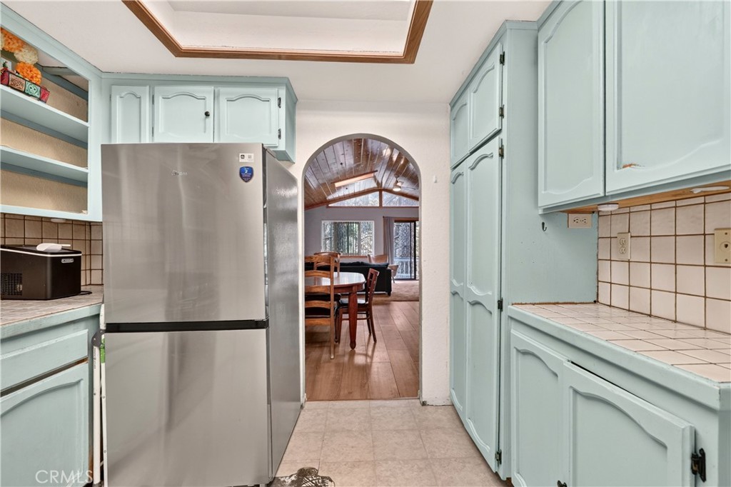 1039 Lausanne Property Photo 15