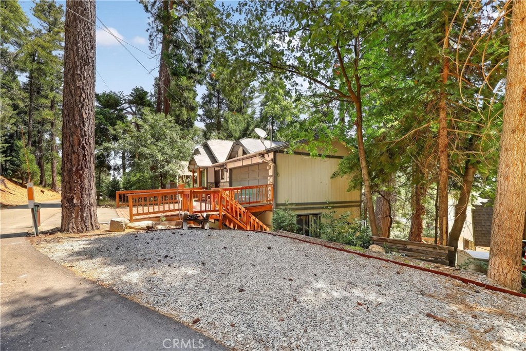 1039 Lausanne Property Photo 25
