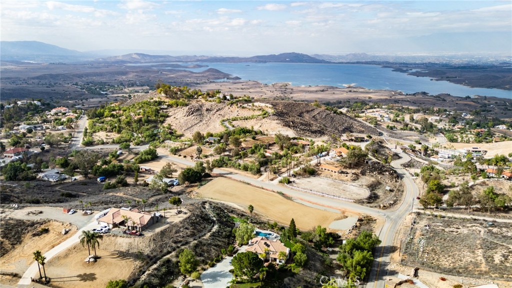 14735 Descanso Property Photo 11