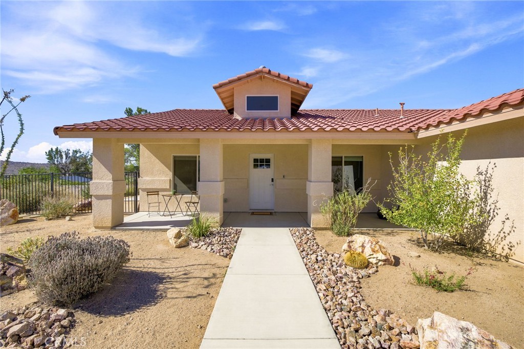58772 La Mirada Trail Property Photo 2