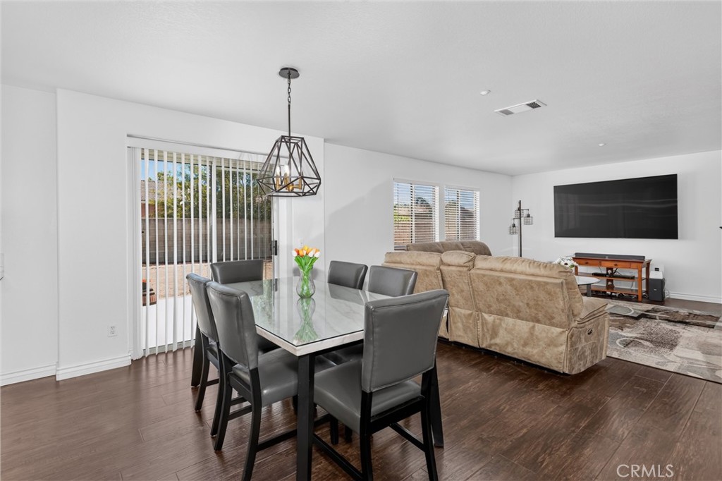 15559 Skylark Avenue Property Photo 8