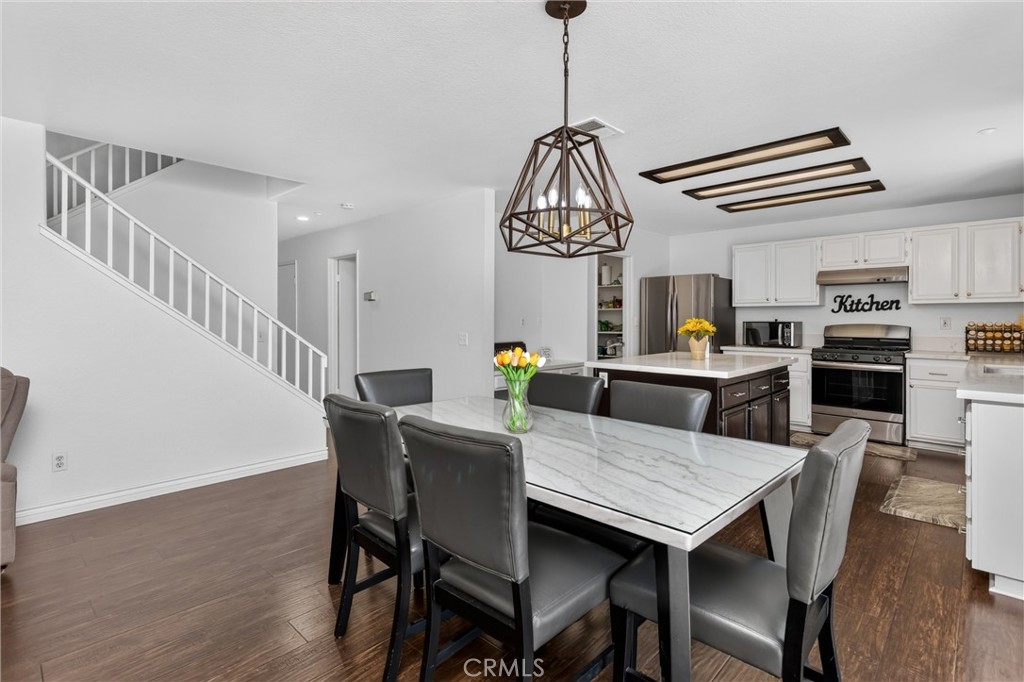 15559 Skylark Avenue Property Photo 10
