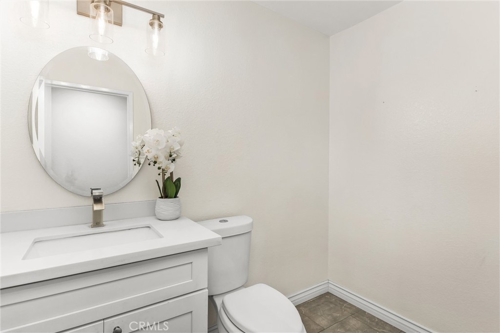 15559 Skylark Avenue Property Photo 17
