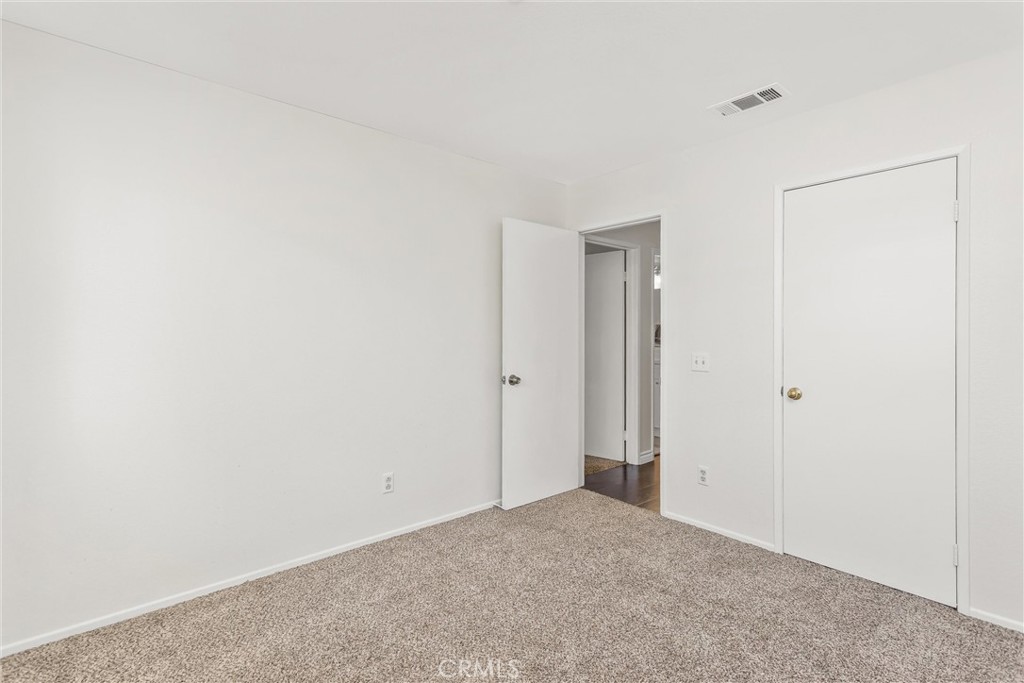 15559 Skylark Avenue Property Photo 28