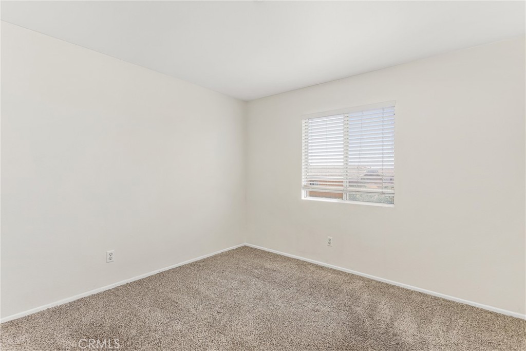 15559 Skylark Avenue Property Photo 30