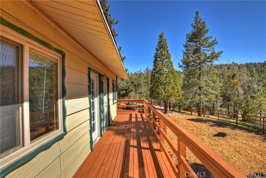 32745 Hilltop Property Photo 3