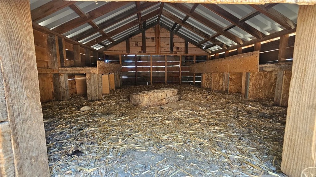 32745 Hilltop Property Photo 43