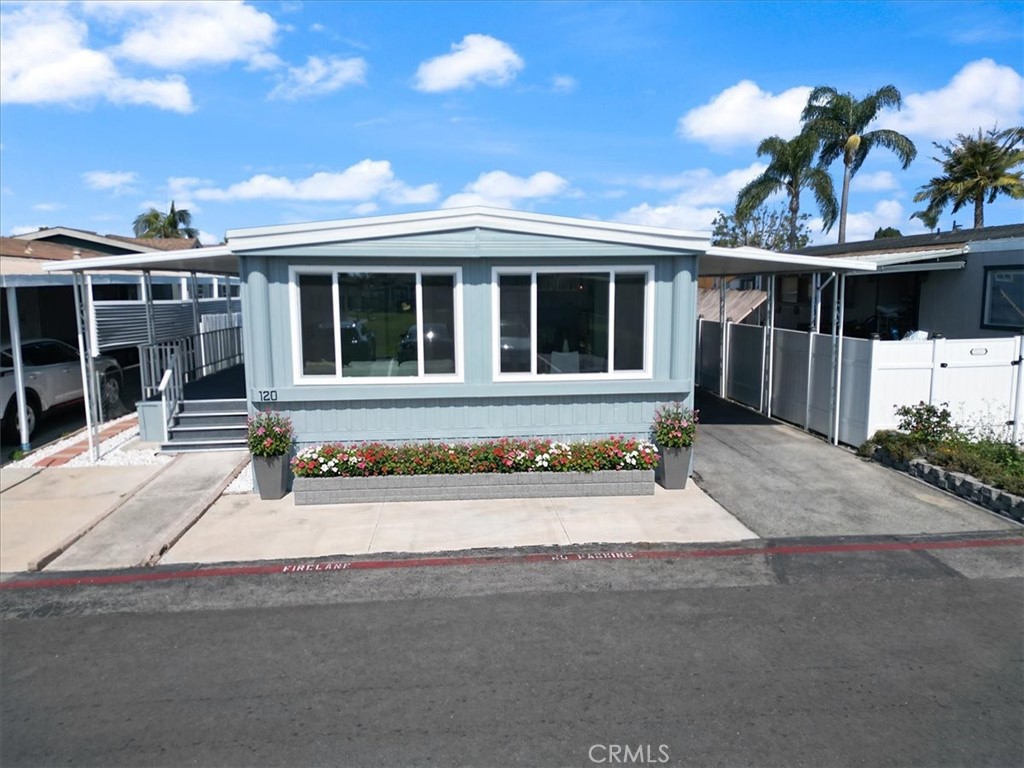 120 Sumac 120 Property Photo 2