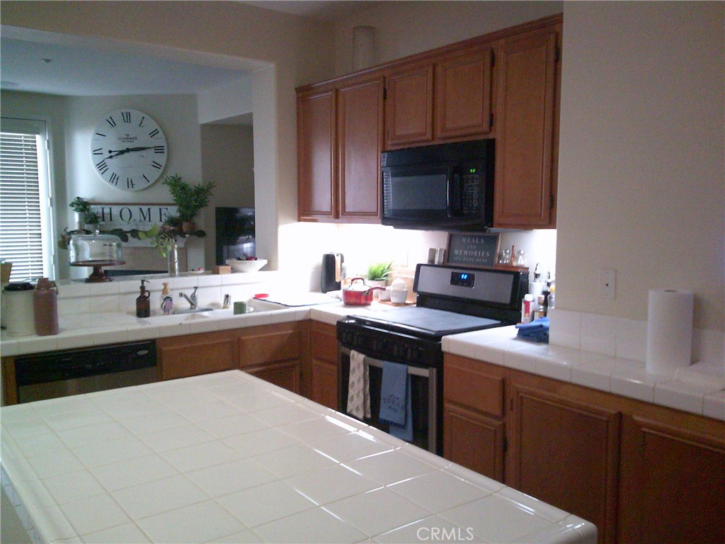 27959 Cactus B Property Photo 6
