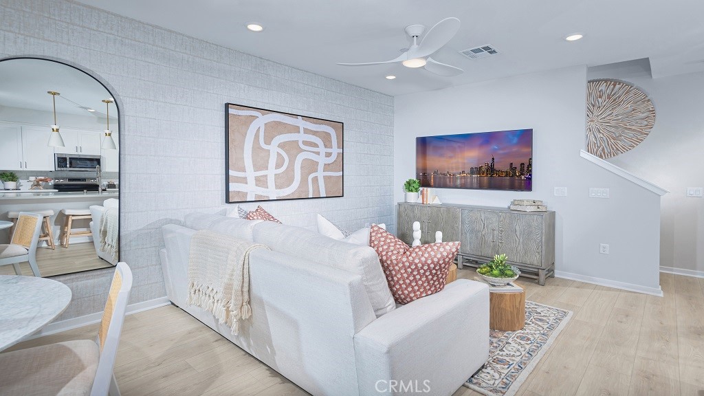 33214 Opal Glass Drive Property Photo 7