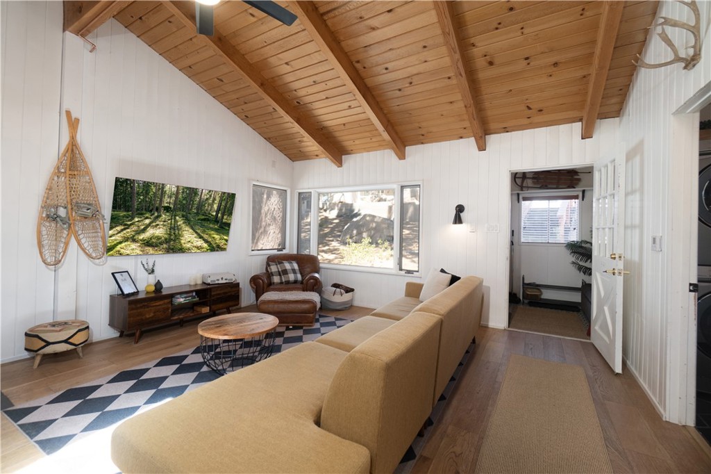 33163 Holcomb Creek Property Photo 6