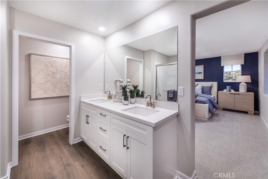 9549 Glenmore Forest Drive Property Photo 8