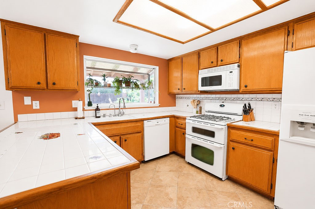 7617 Orange Street Property Photo 14