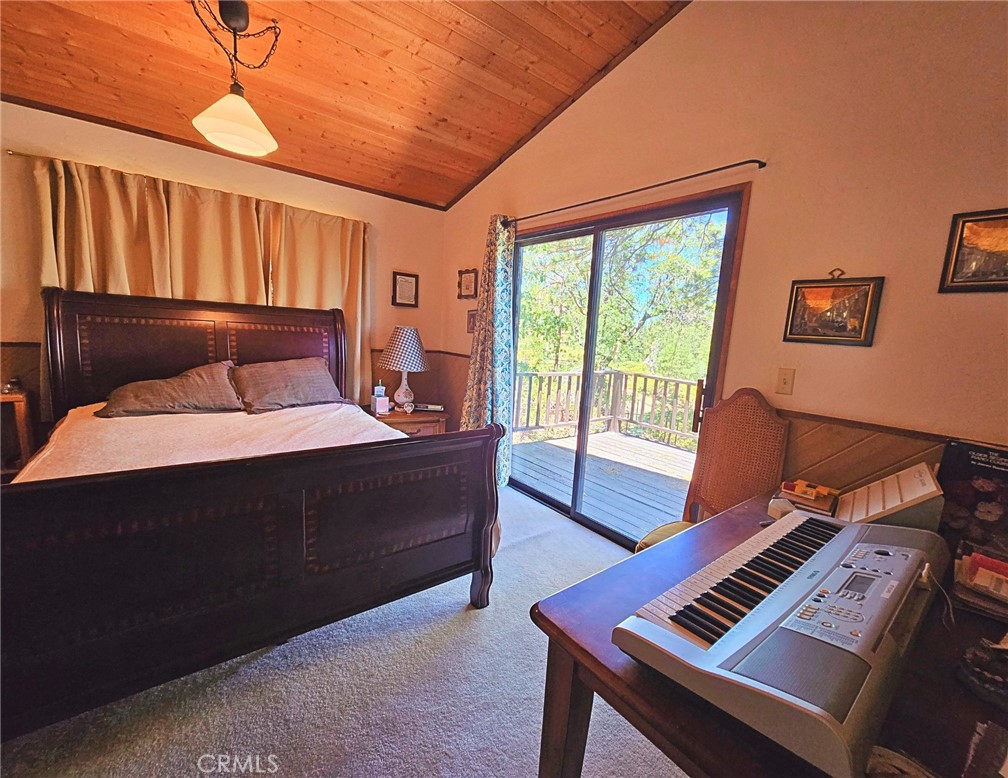 41620 Thrush Court Property Photo 8