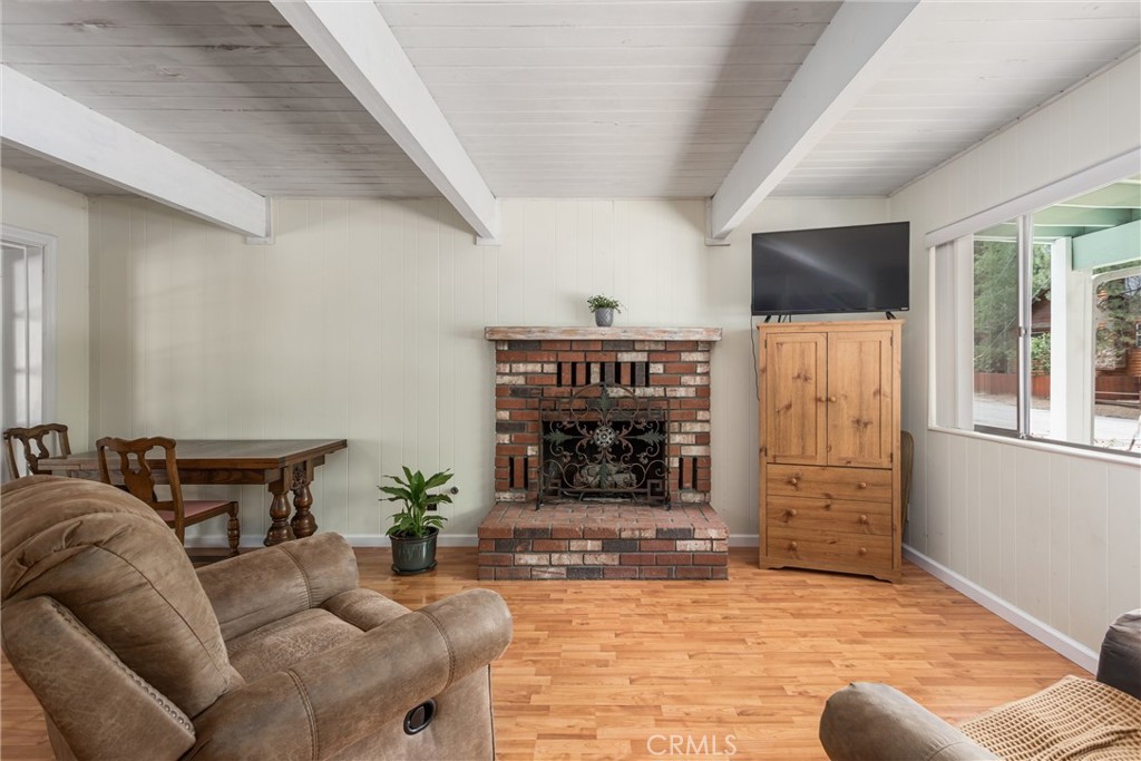 42716 Juniper Property Photo 7