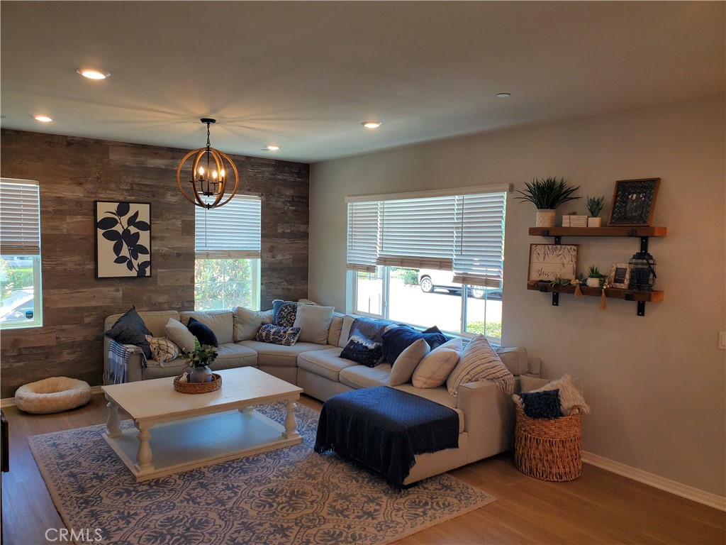 16035 Osprey Property Photo 4